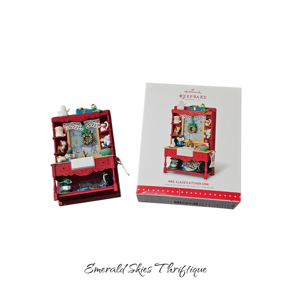 Hallmark 2015 Keepsake Christmas Ornament Mrs. Claus’s Kitchen Sink
